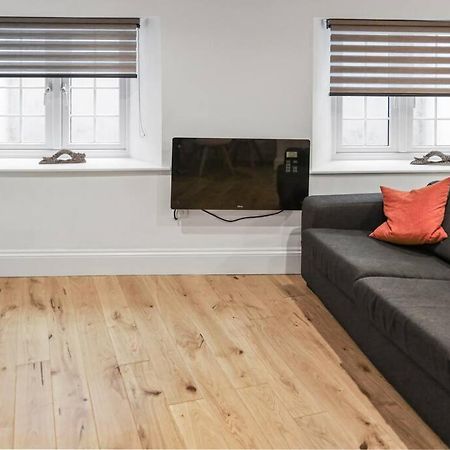 Cosy 1-Bdr W/ Free Parking In Central Reading Bagian luar foto