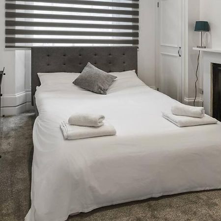 Cosy 1-Bdr W/ Free Parking In Central Reading Bagian luar foto