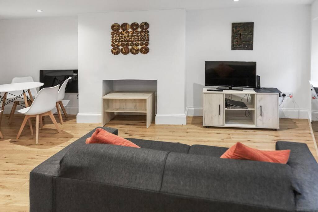 Cosy 1-Bdr W/ Free Parking In Central Reading Bagian luar foto